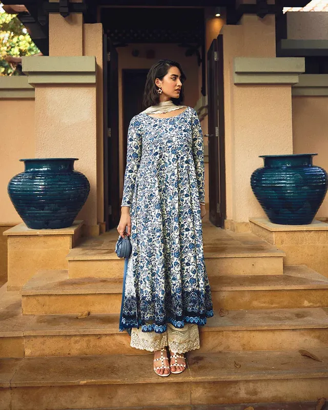 Faiza Saqlain Carmela White Raw Silk – view 1 – Poshaq