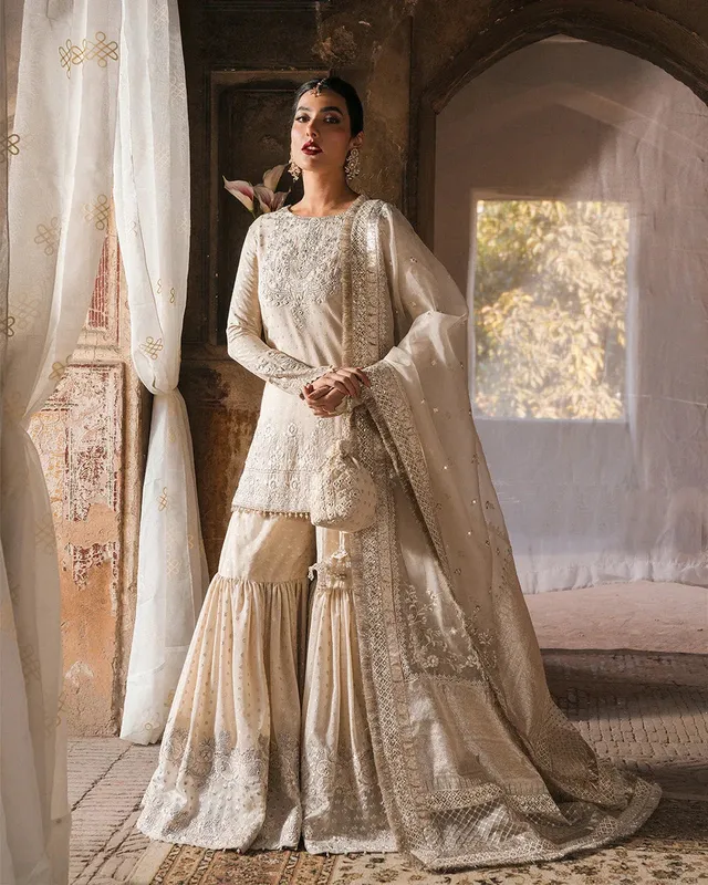 Faiza Saqlain Zimmal Formals Organza – view 1 – Poshaq
