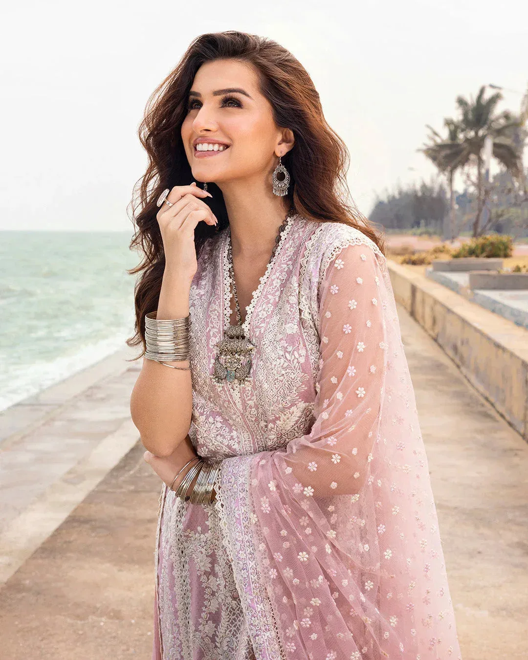 Faiza Saqlain Zinnia Lawn 25 Ivory Organza – view 3 – Poshaq