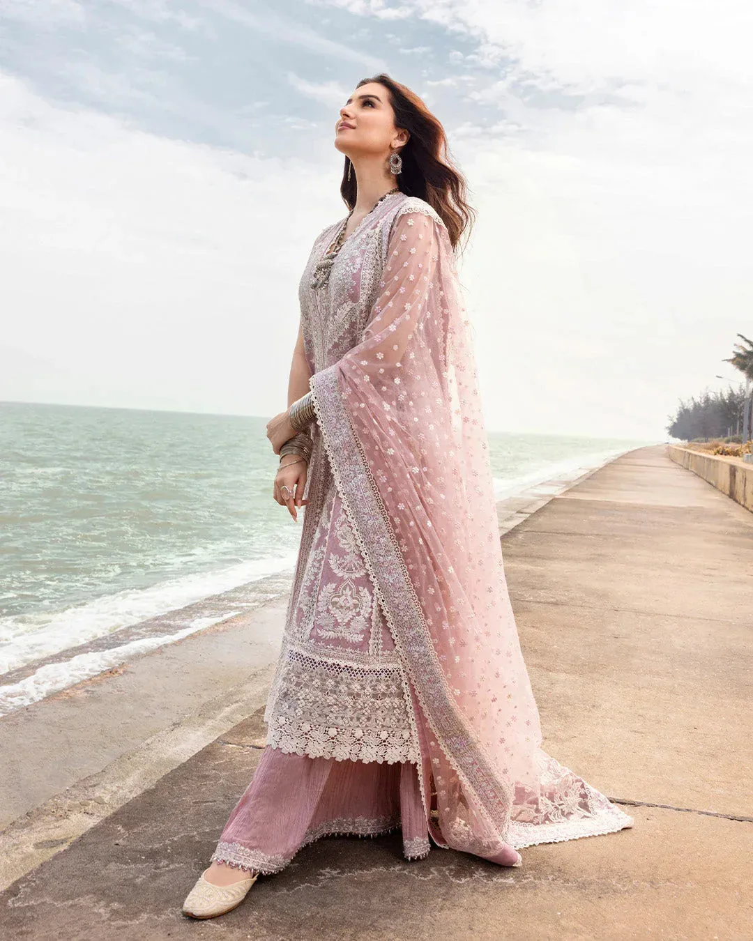 Faiza Saqlain Zinnia Lawn 25 Ivory Organza – view 4 – Poshaq