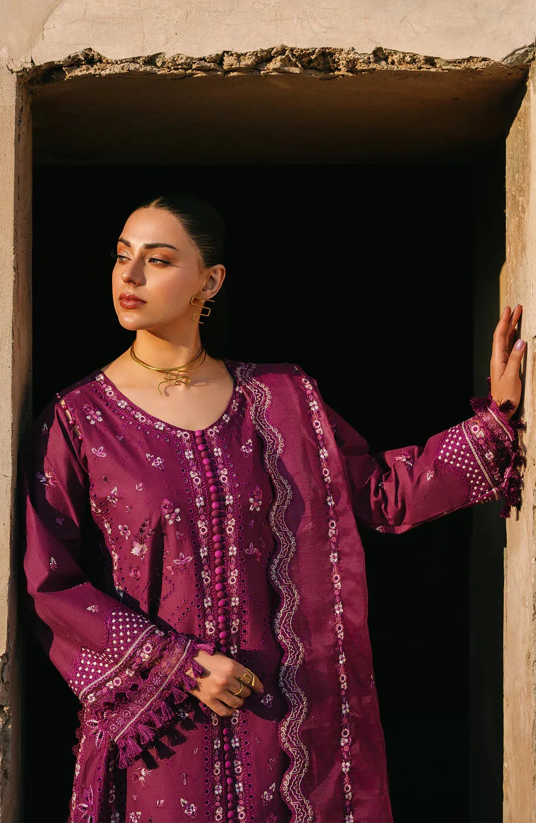 Fiona Sarang Lawn 25 Wine Organza – view 3 – Poshaq