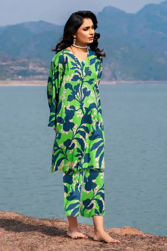 Ittehad Embroidered Lawn Green Lawn – view 1 – Poshaq