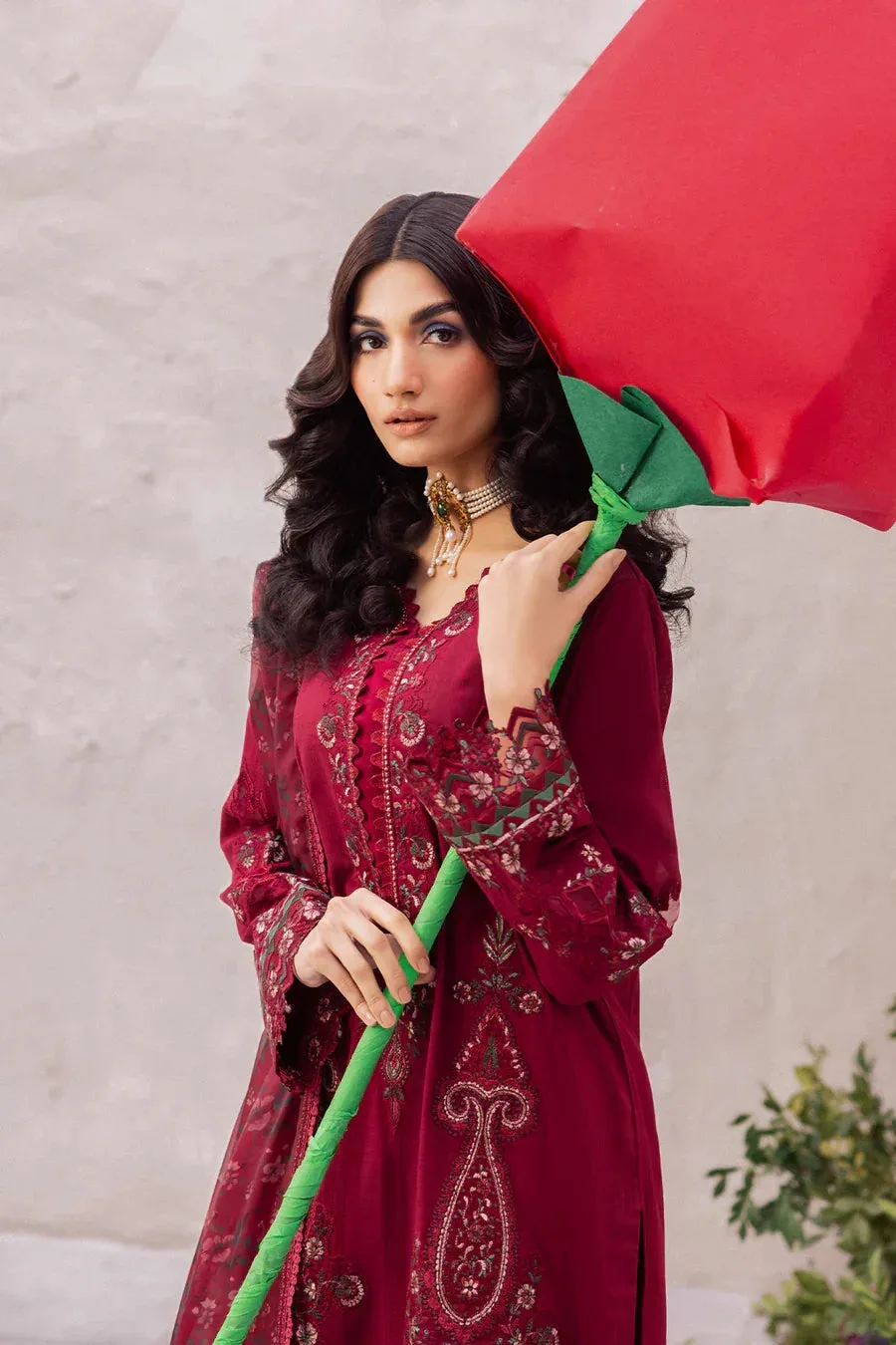 Iznik Dahlia Embroidered Lawn Maroon Organza – view 1 – Poshaq