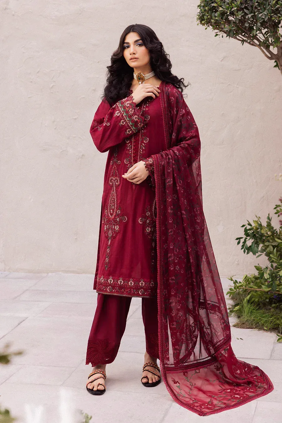 Iznik Dahlia Embroidered Lawn Maroon Organza – view 2 – Poshaq