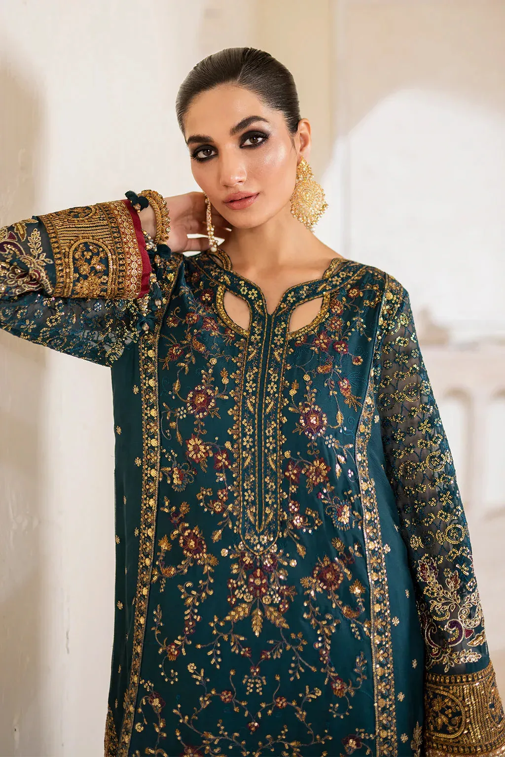 Iznik Chinnon Chiffon Teal Raw Silk – view 3 – Poshaq