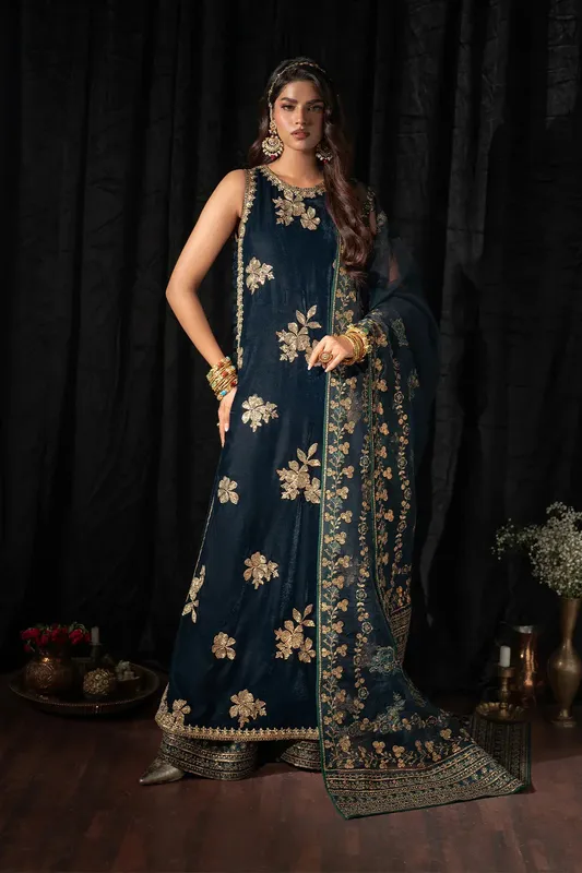 Iznik Exclusive Velvet Organza – view 1 – Poshaq