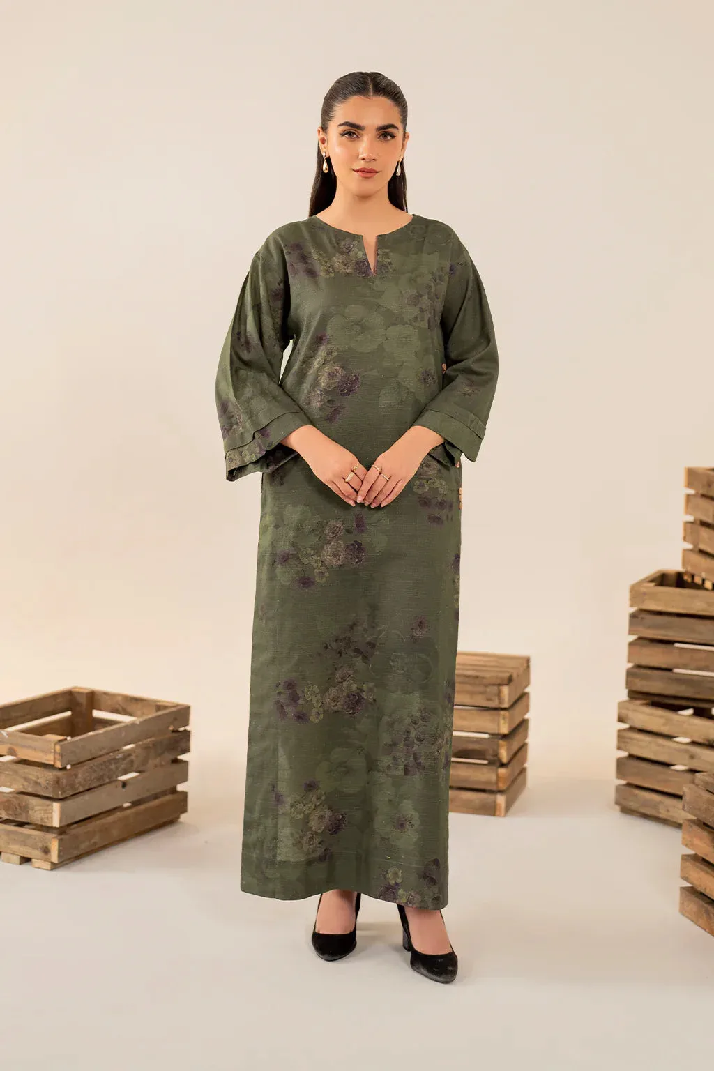 Khaddar shirt and trouser set with side‑open shirt detail – view 1 – Poshaq