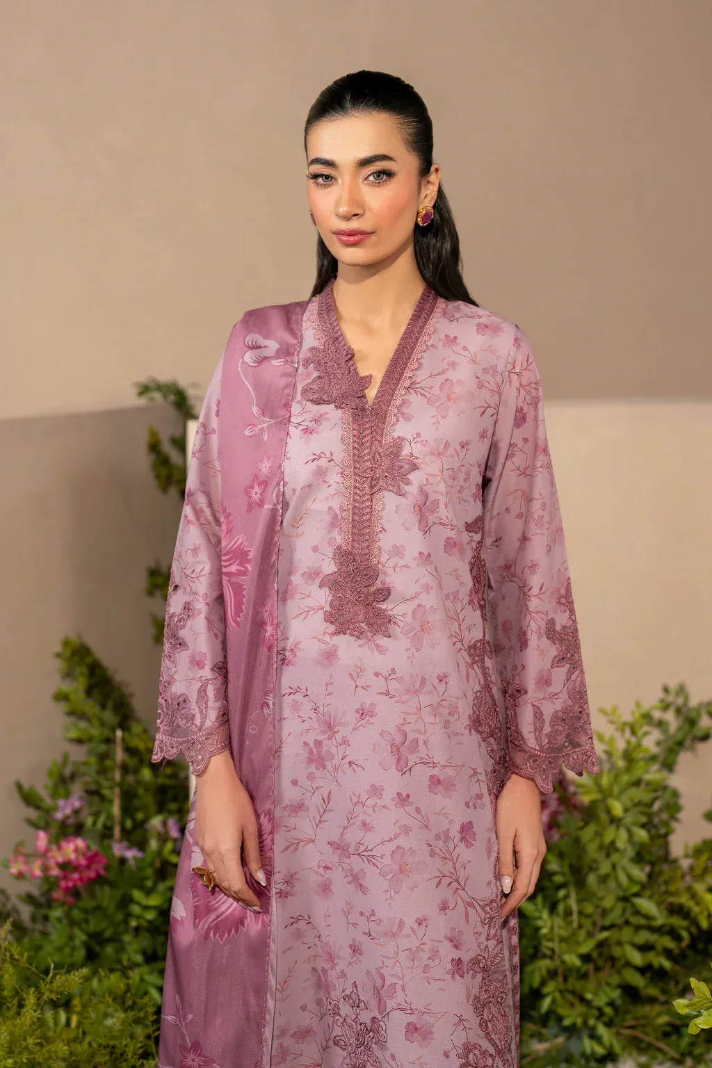 Iznik Festive Lawn 25 Organza – view 4 – Poshaq