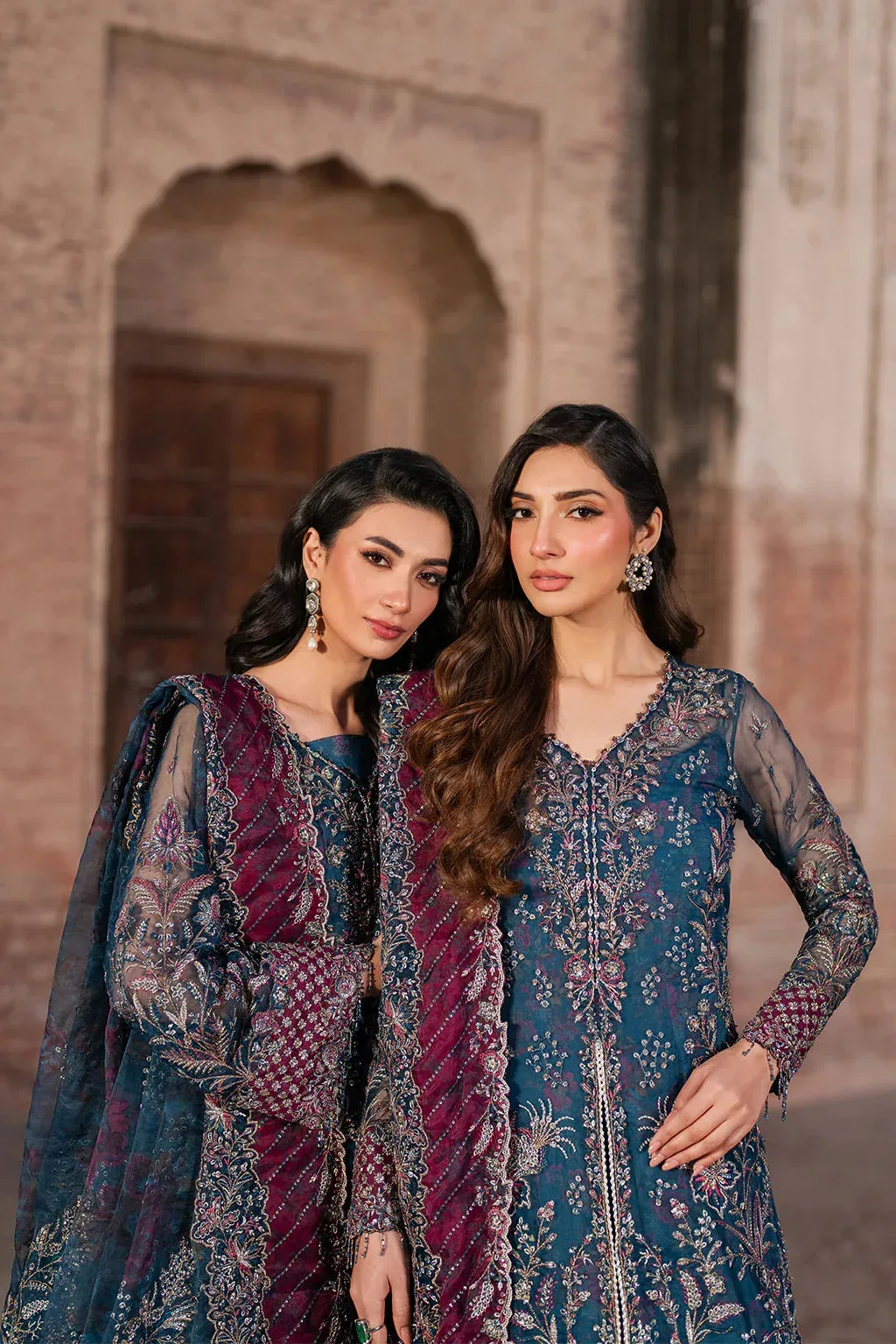 Iznik Luxury Chiffon Organza – view 3 – Poshaq