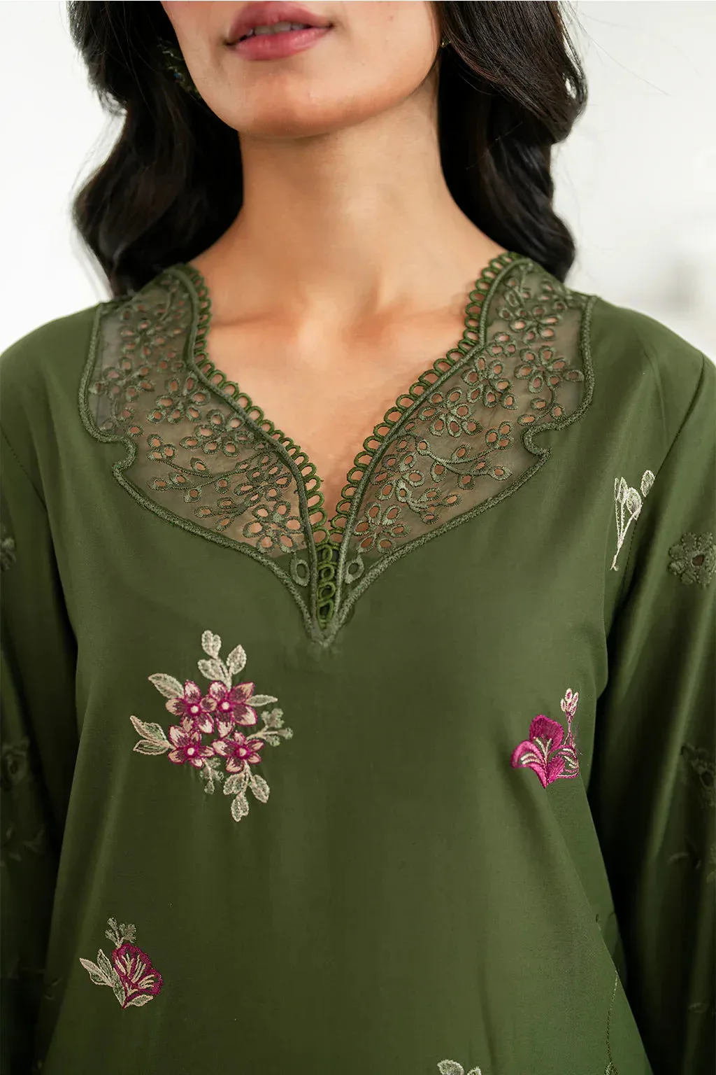 Iznik Festive Edition Organza – view 3 – Poshaq