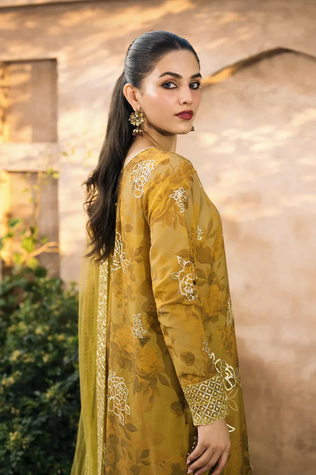 Iznik Bandhani Formals Georgette – view 5 – Poshaq