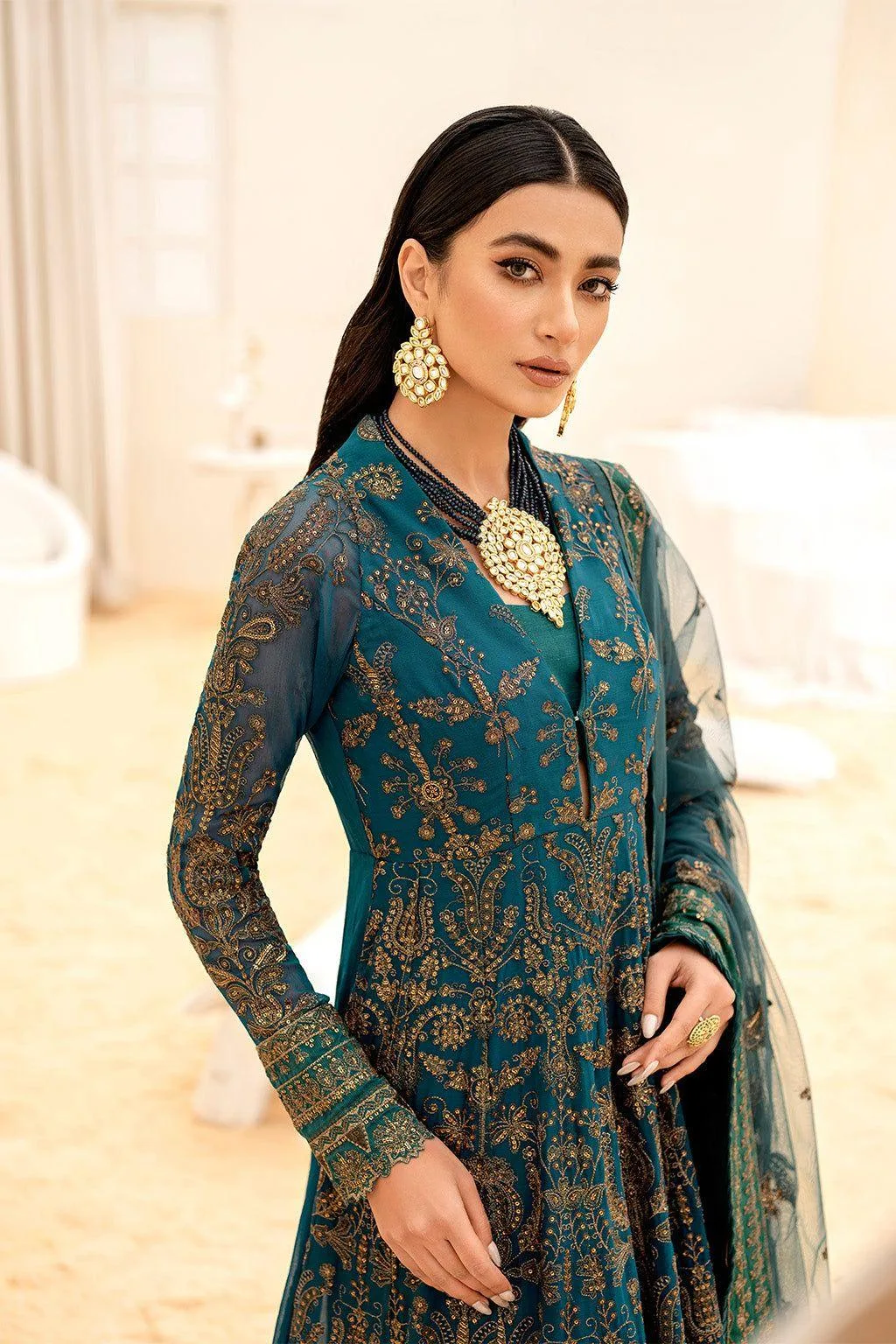 Iznik Raw Silk – view 5 – Poshaq
