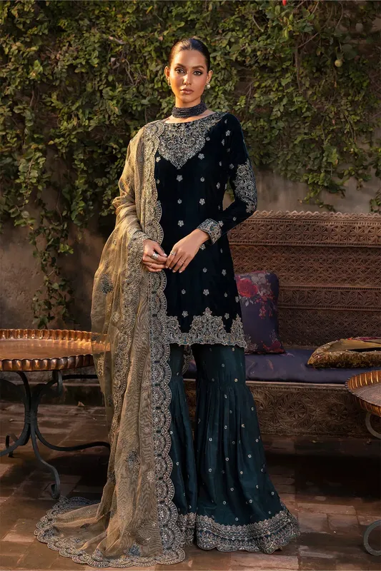 Iznik Organza – view 1 – Poshaq