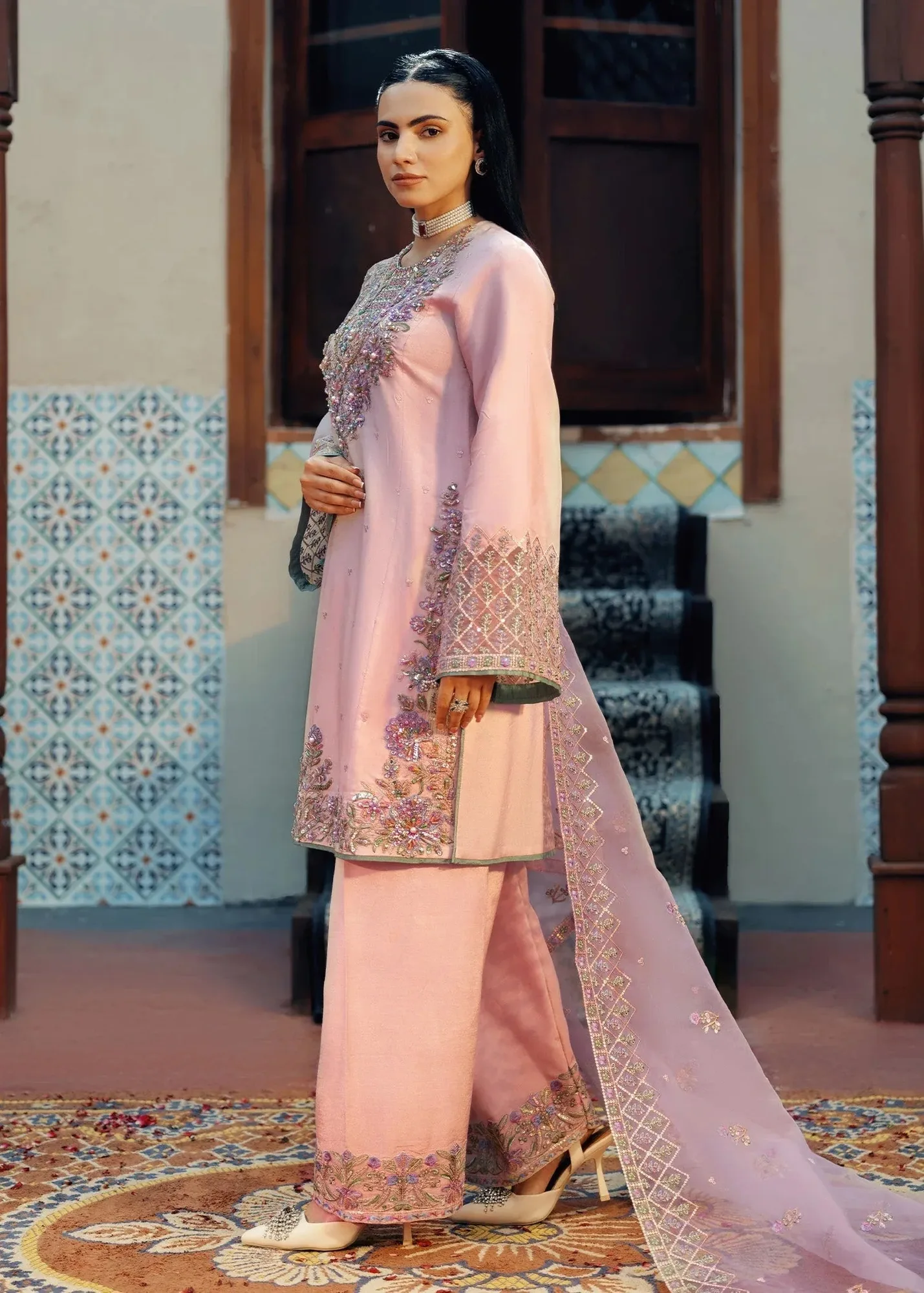 Jamnii Noor e Nazakat Pink Silk – view 3 – Poshaq