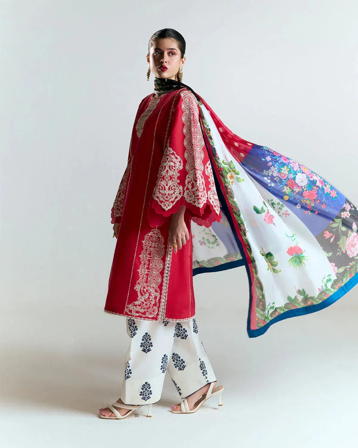 Jugnu SS 25 Red Cotton – view 4 – Poshaq