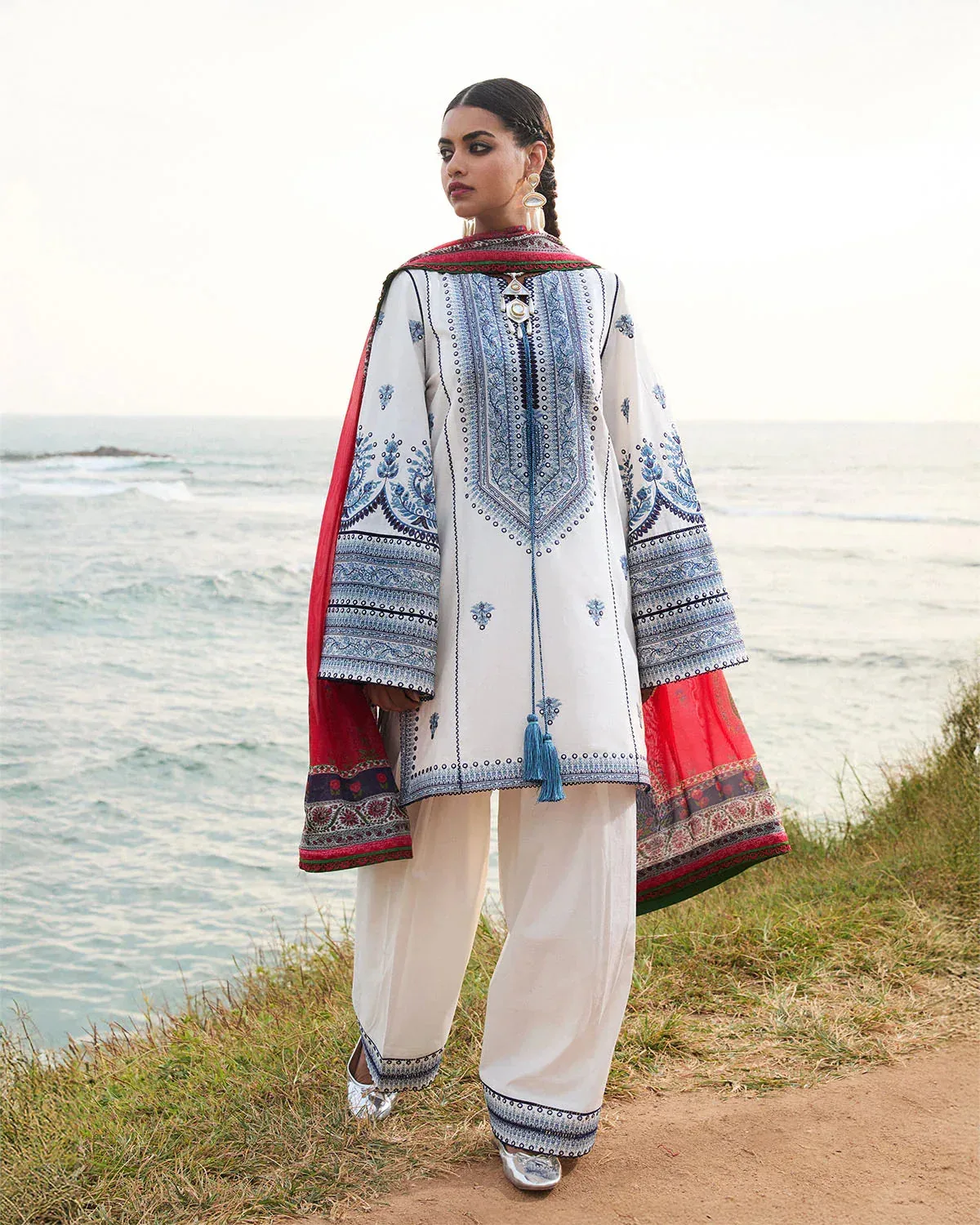 Jugnu SS 25 Ivory Cotton – view 1 – Poshaq