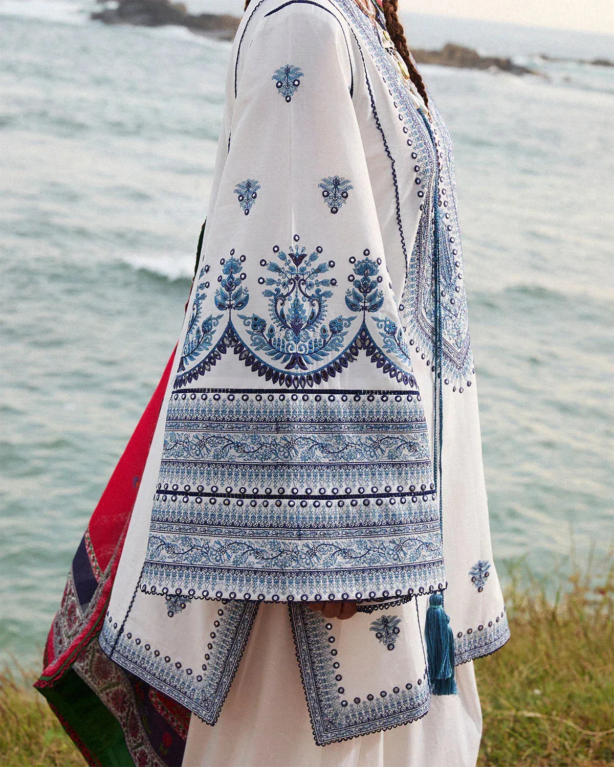 Jugnu SS 25 Ivory Cotton – view 3 – Poshaq