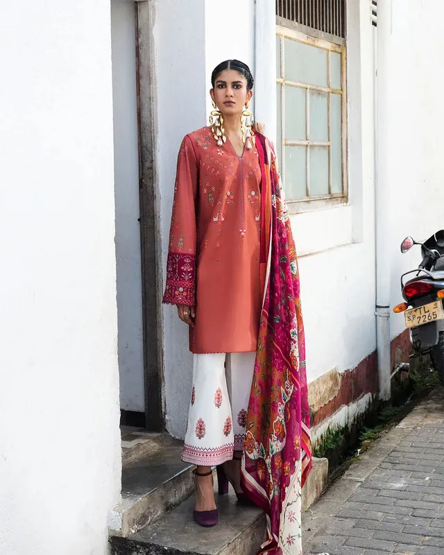 Jugnu SS 25 Rust Cotton – view 1 – Poshaq