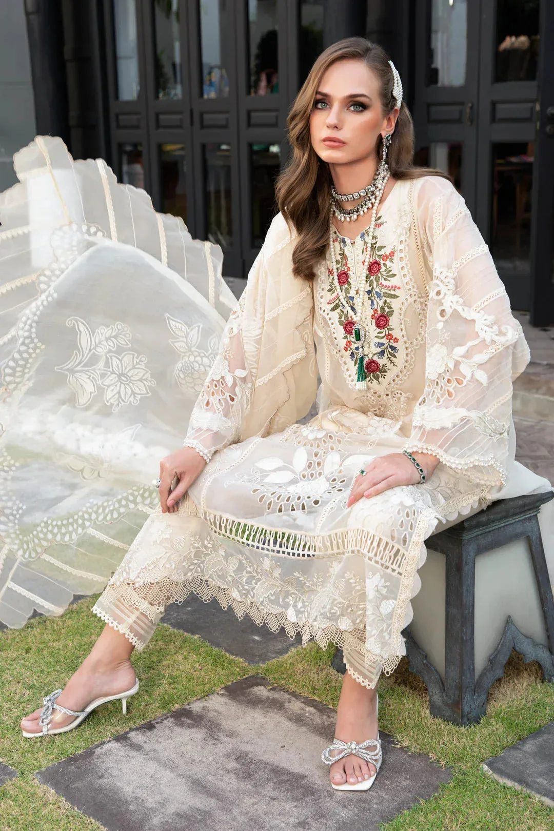 Maria B Cream Organza – view 7 – Poshaq
