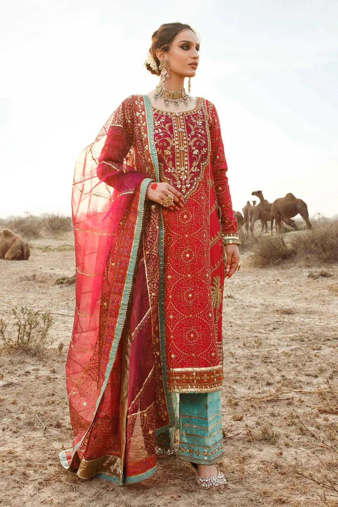 Turquoise silk shirt, trouser and dupatta set with organza detail – view 1 – Poshaq
