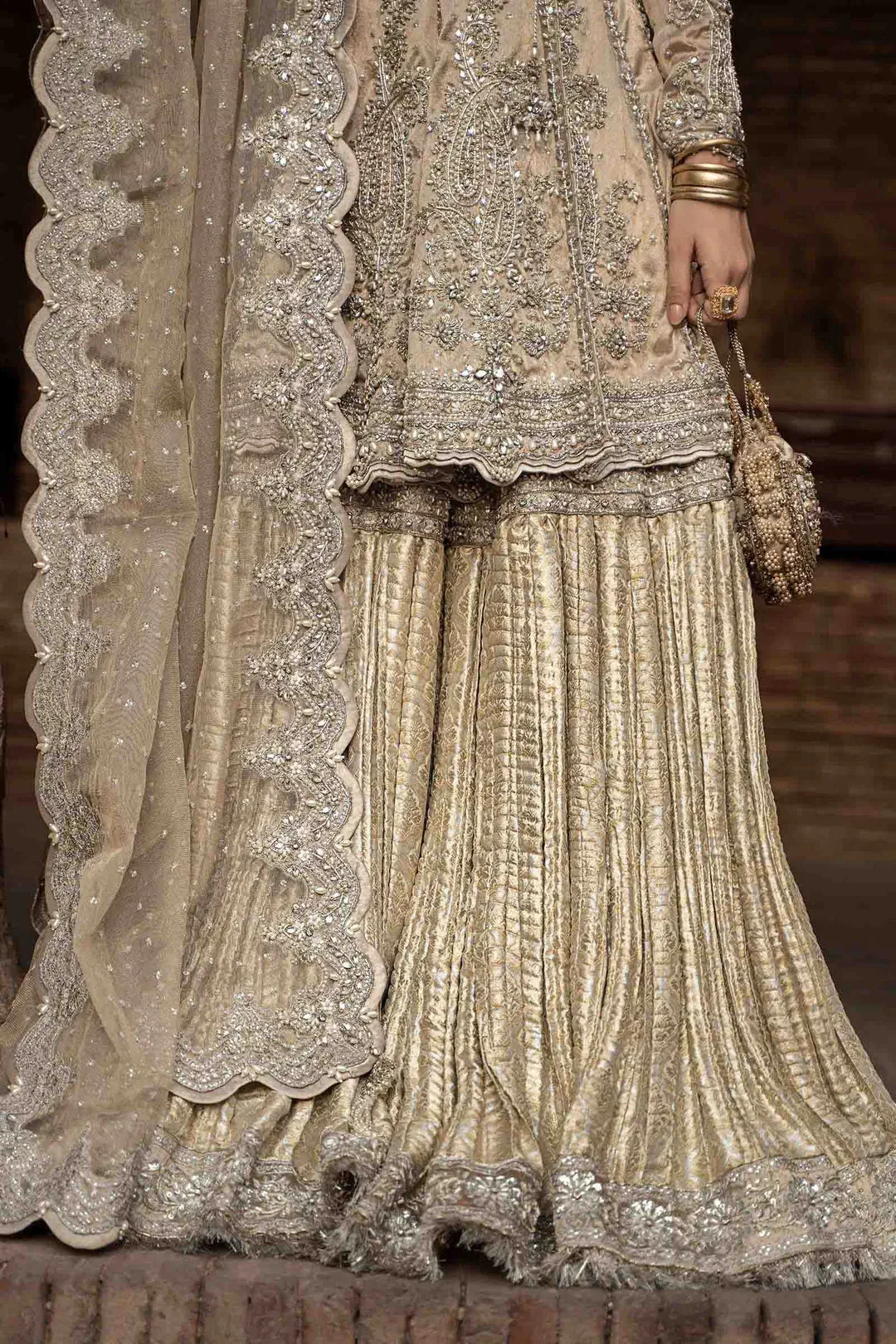 Maria B Bridal Couture Gold – view 4 – Poshaq