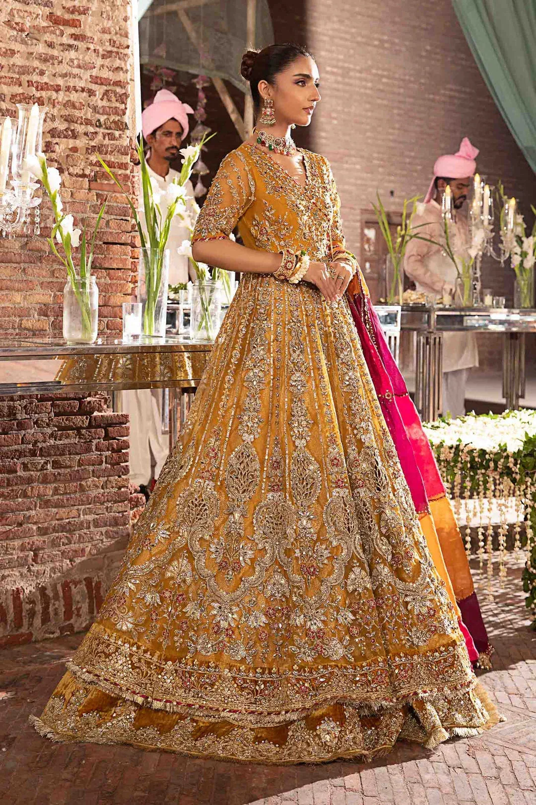 Maria B Bridal Couture Velvet – view 4 – Poshaq