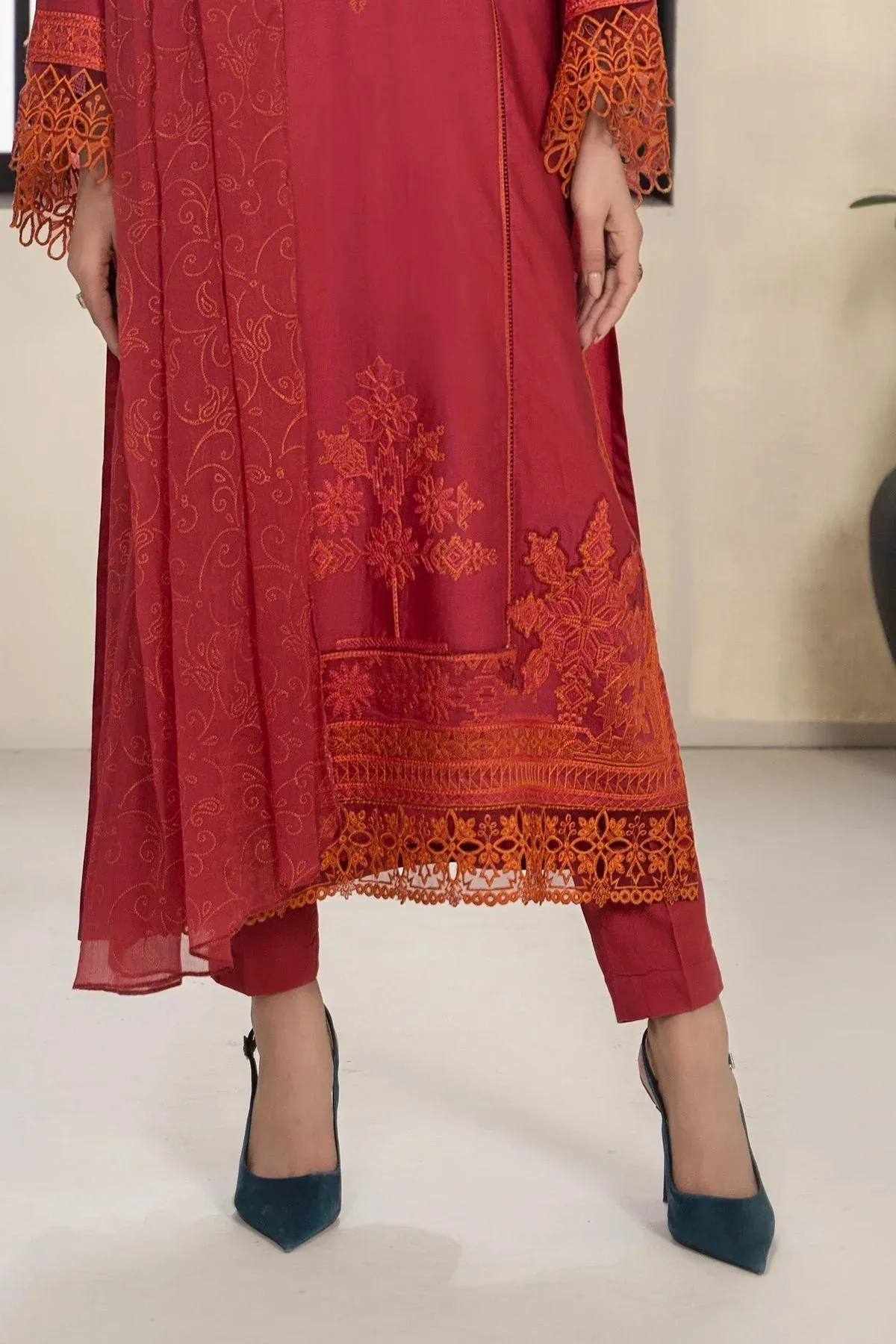 Maria B Casual Pret 2024 Pink Chiffon – view 6 – Poshaq