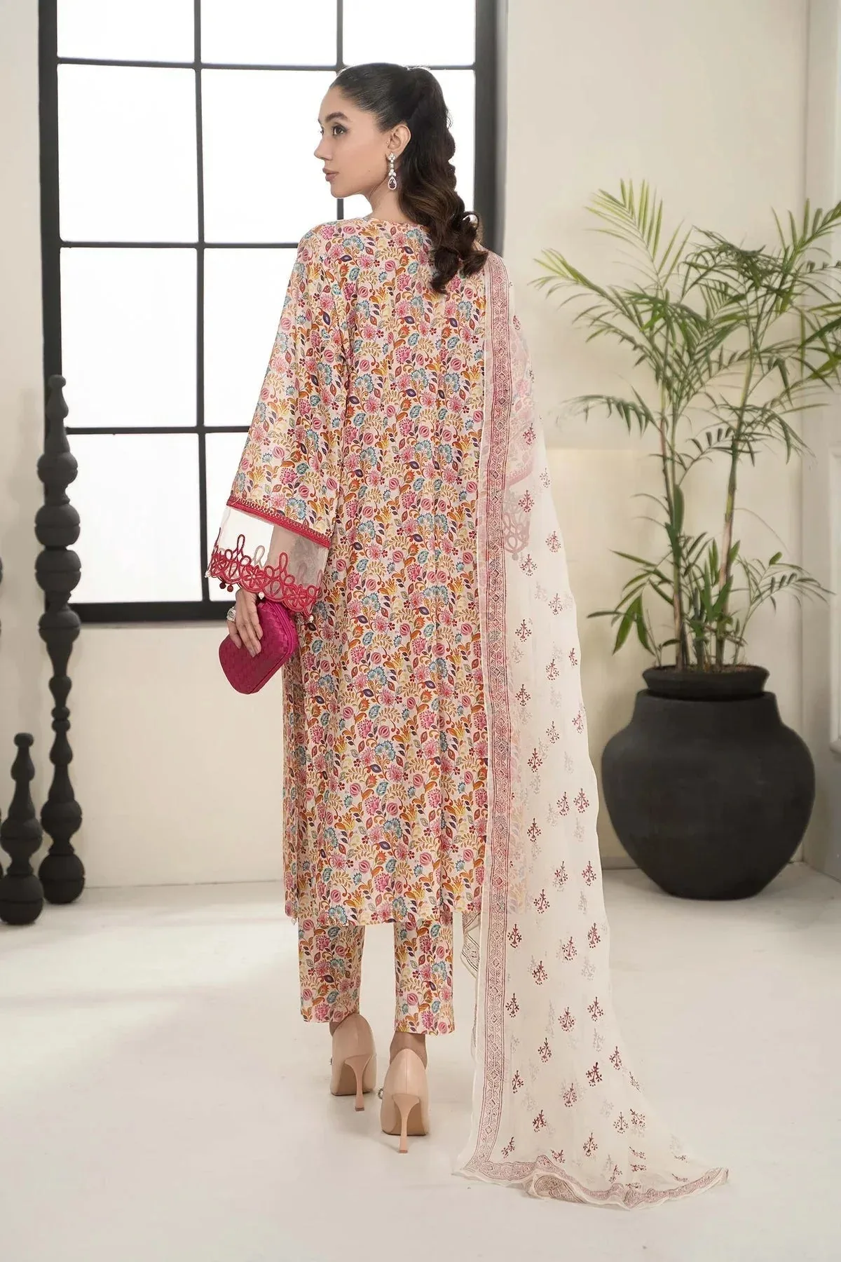 Maria B Casual Pret 2024 White Chiffon – view 2 – Poshaq