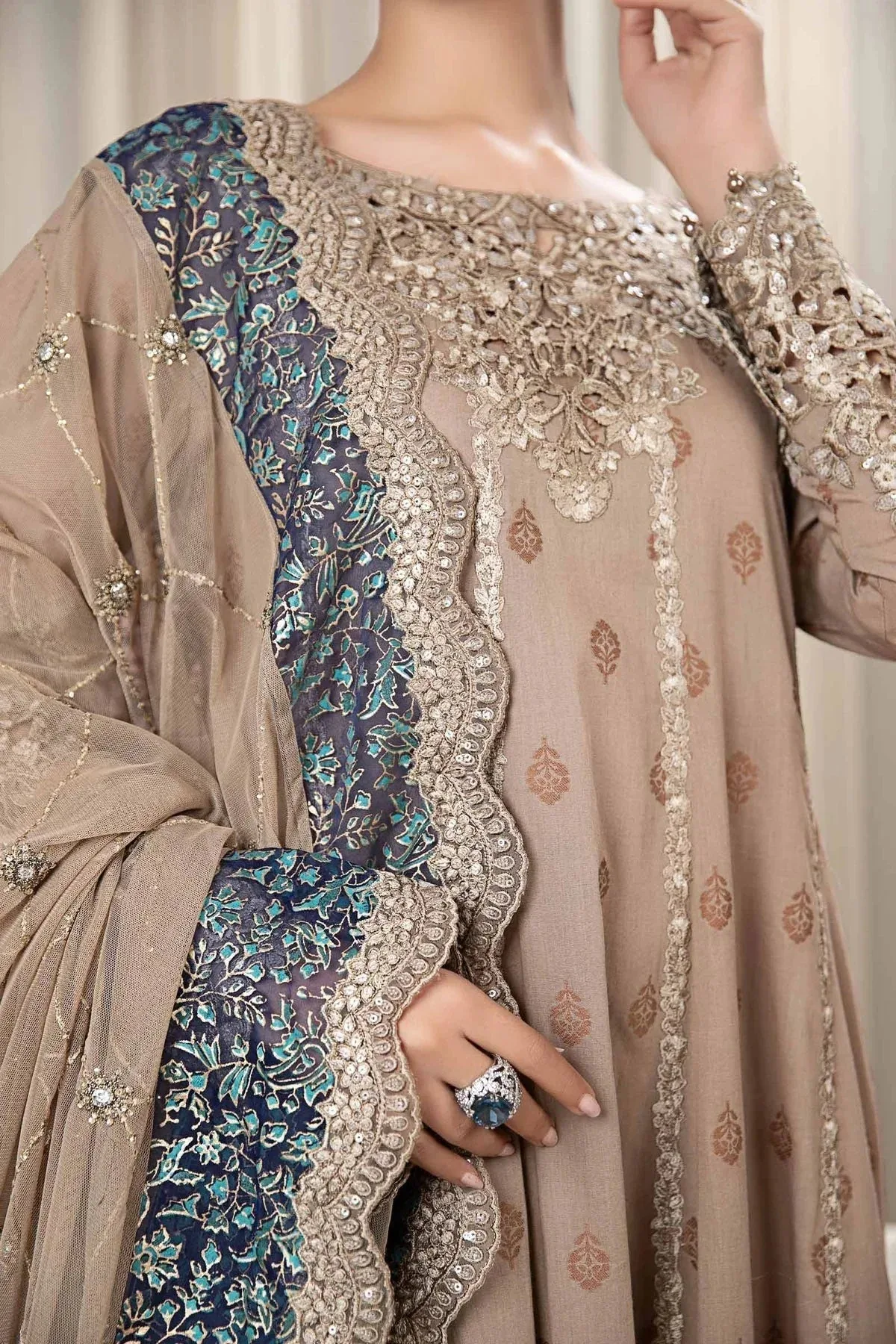 Maria B Casual Pret 2024 Jacquard – view 3 – Poshaq