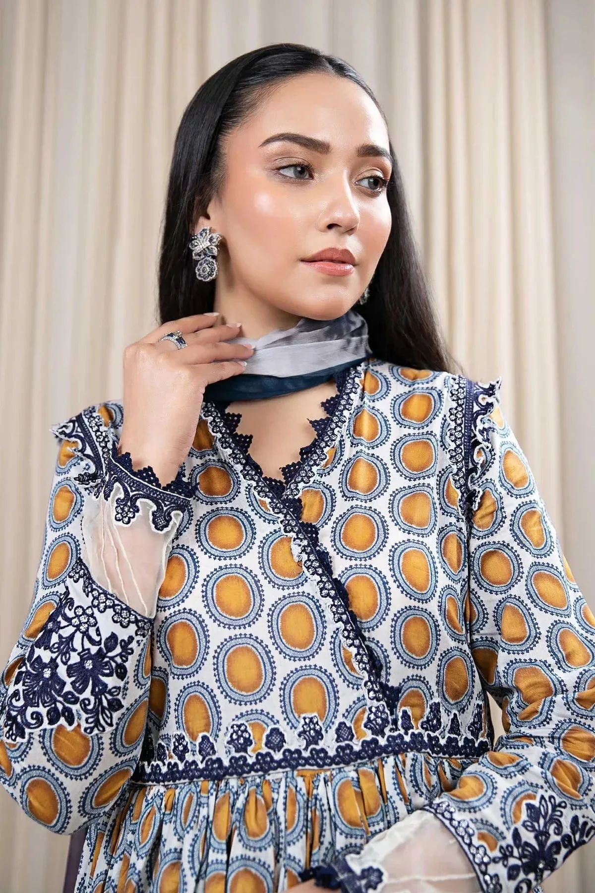 Maria B Casual Pret 2024 Yellow Chiffon – view 3 – Poshaq