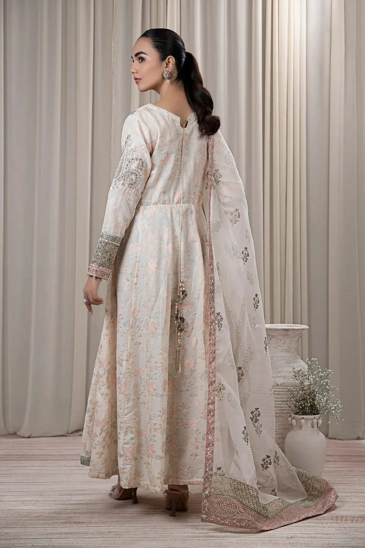 Maria B Casual Pret 2024 White Jacquard – view 2 – Poshaq