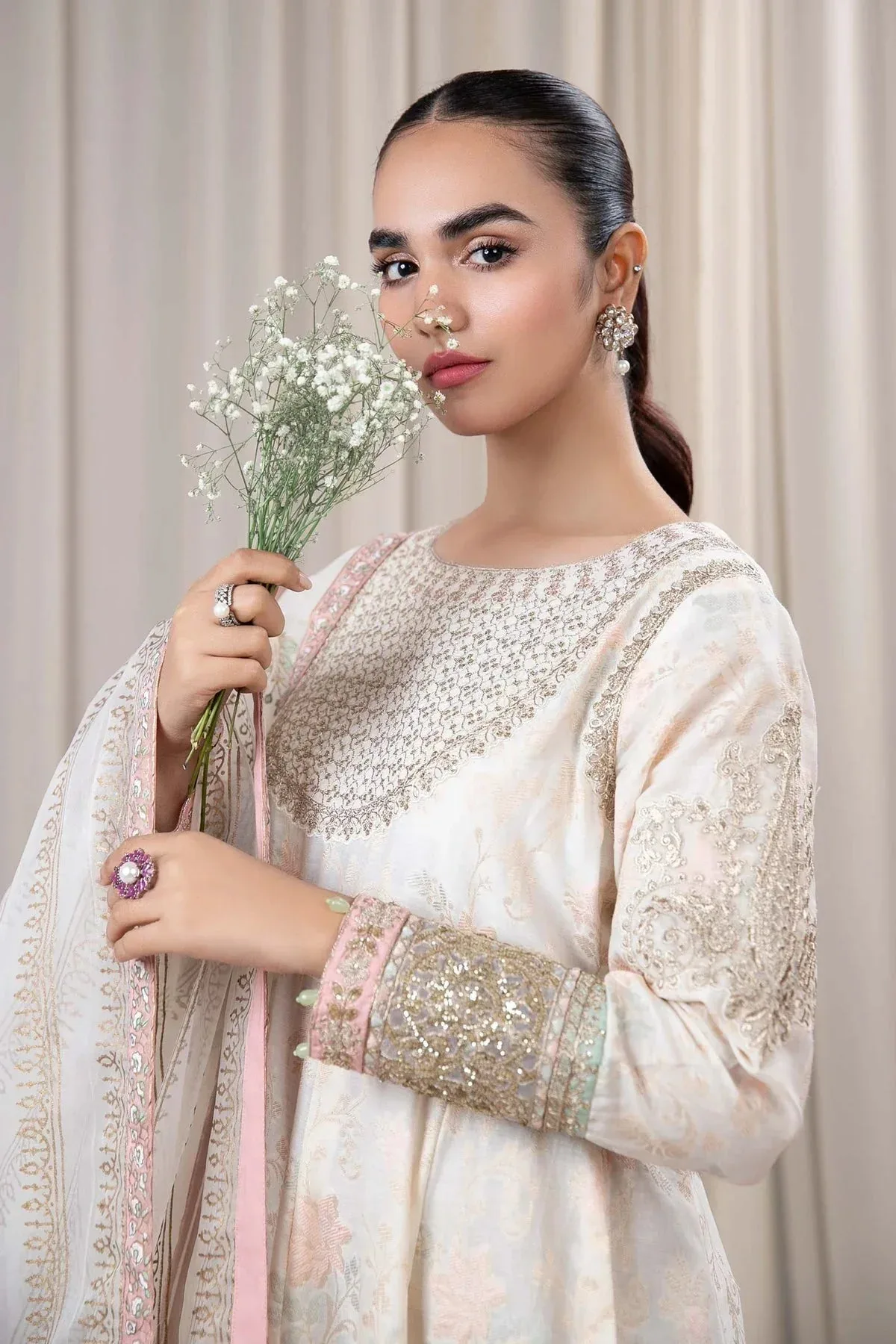 Maria B Casual Pret 2024 White Jacquard – view 3 – Poshaq