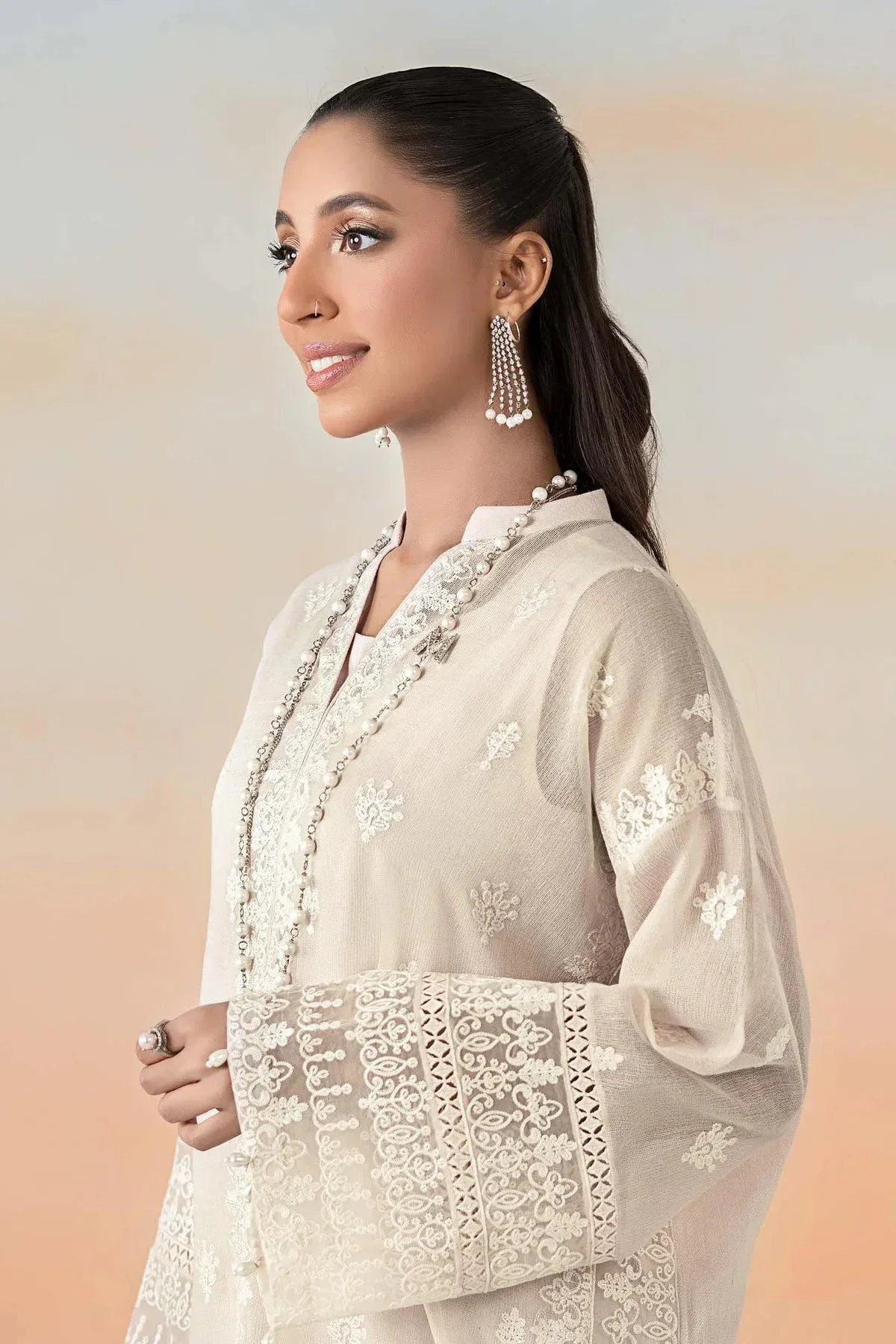 Maria B Casual Pret 25 White Cotton Silk – view 4 – Poshaq