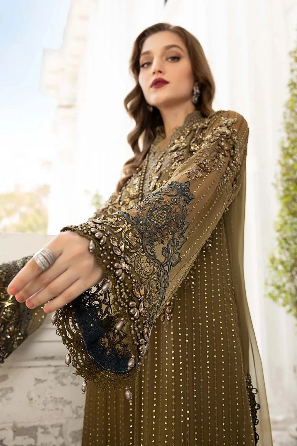 Maria B Chiffon Formals 24 Green Raw Silk – view 6 – Poshaq