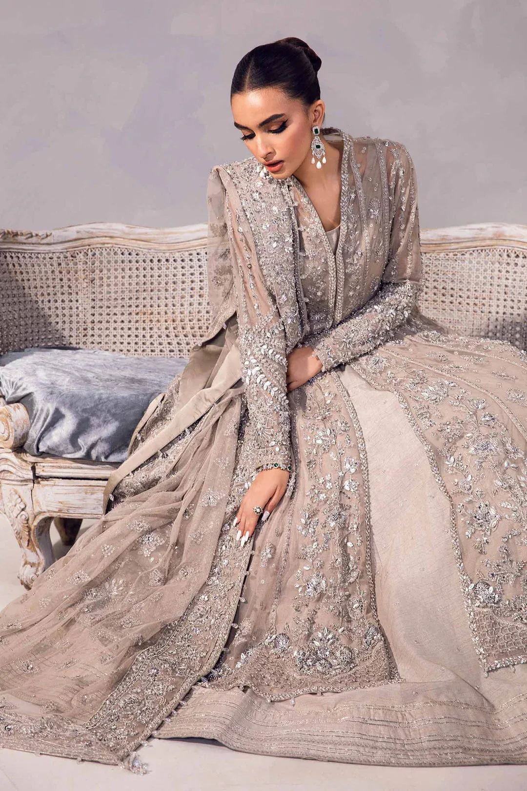 Maria B Couture Grey Raw Silk – view 5 – Poshaq