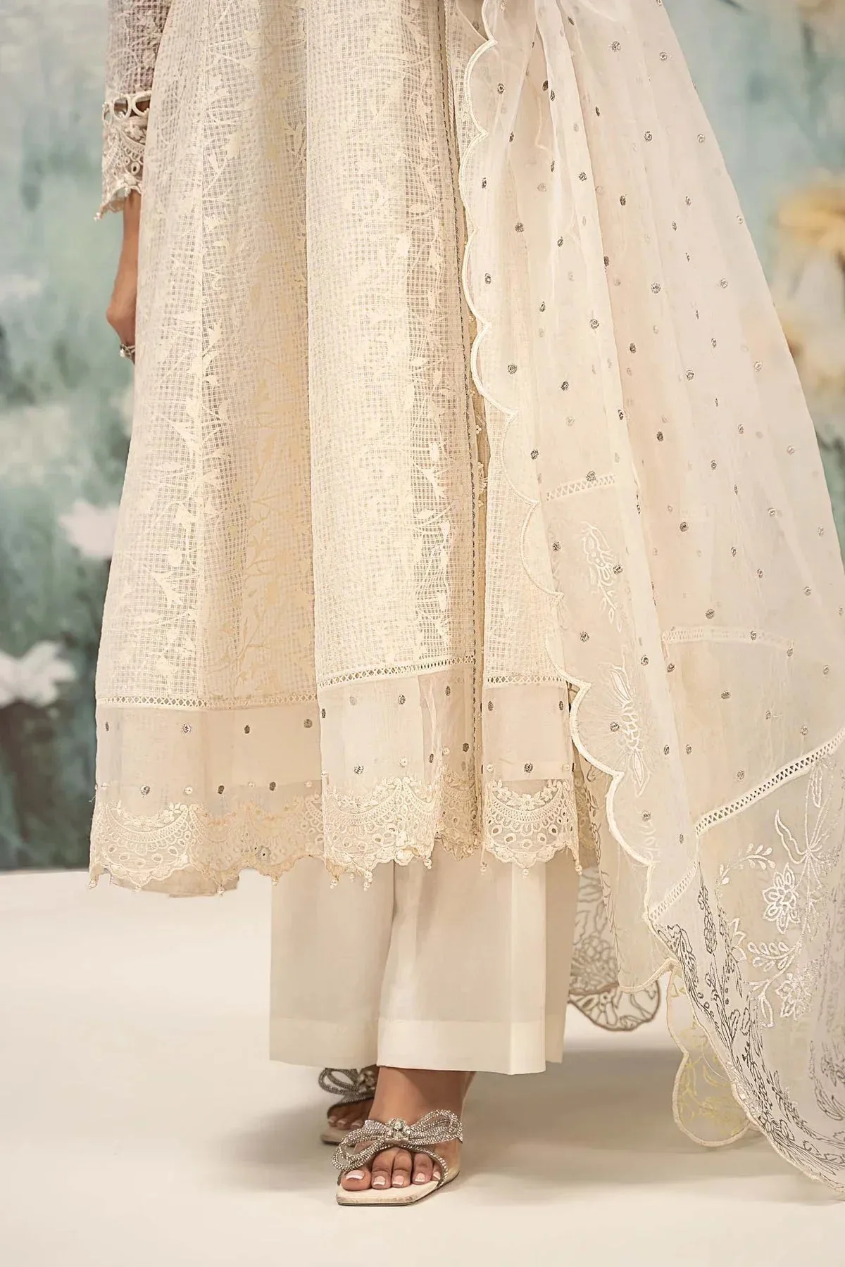 Maria B Formal Wears White Organza – view 4 – Poshaq