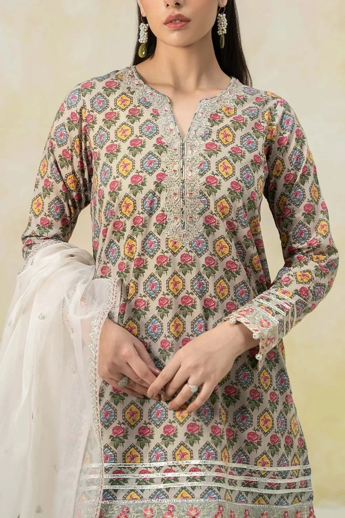 Maria B Formal Wears White Organza – view 3 – Poshaq