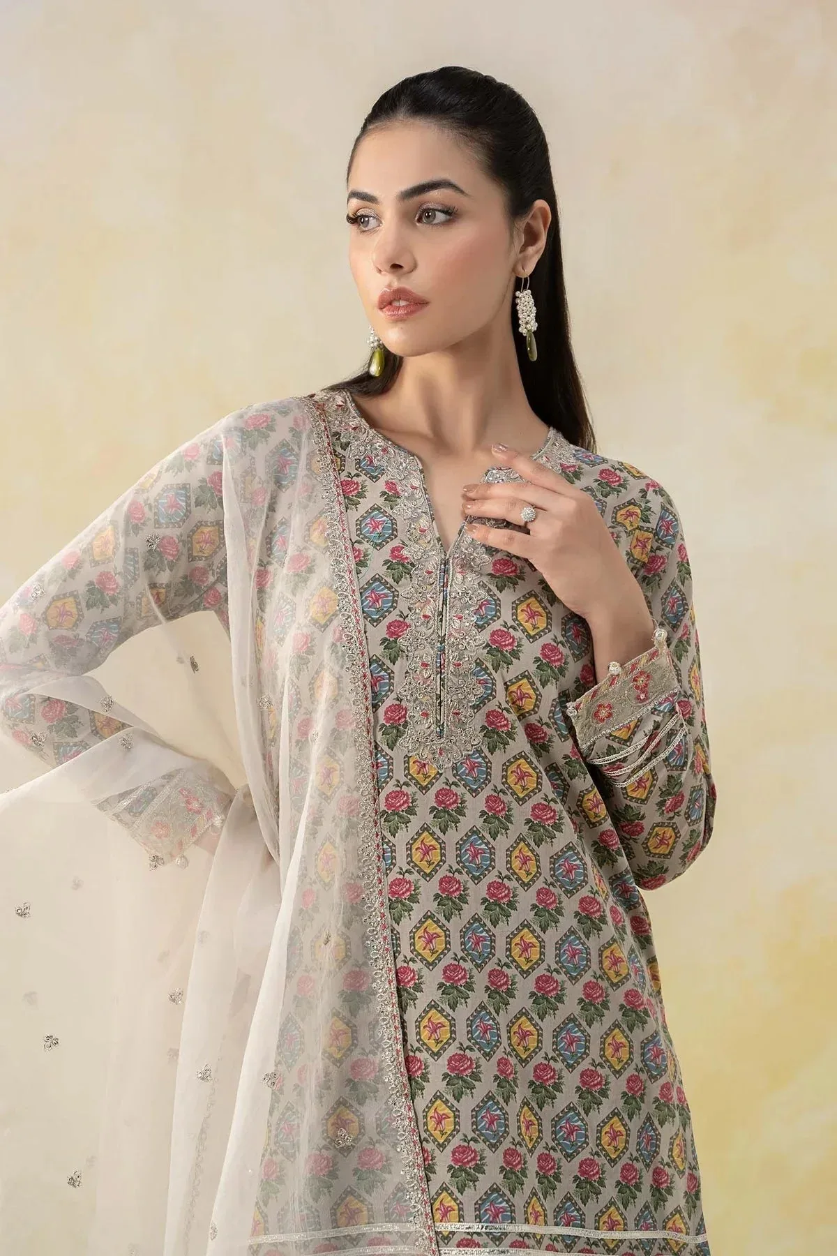 Maria B Formal Wears White Organza – view 4 – Poshaq