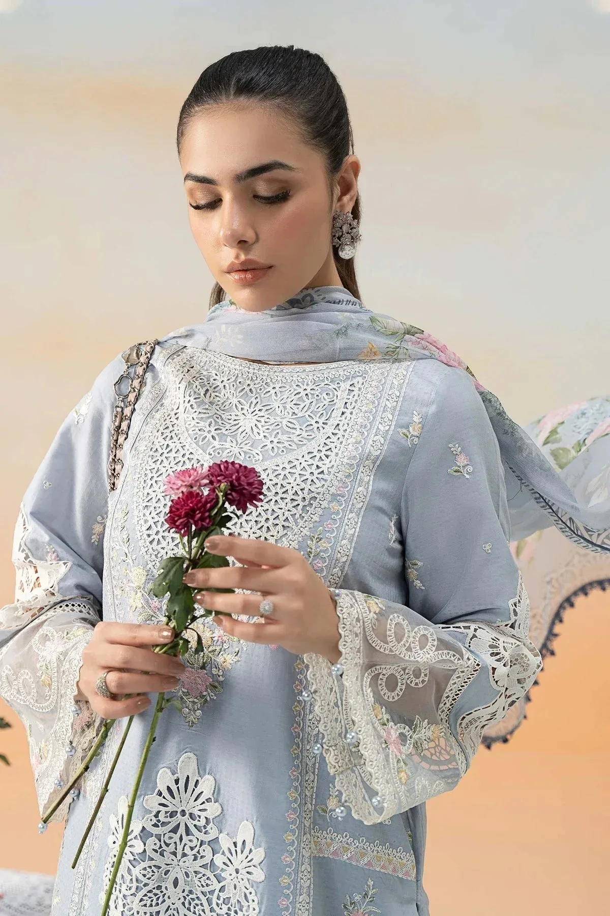 Maria B Formal Wears Blue Organza – view 4 – Poshaq