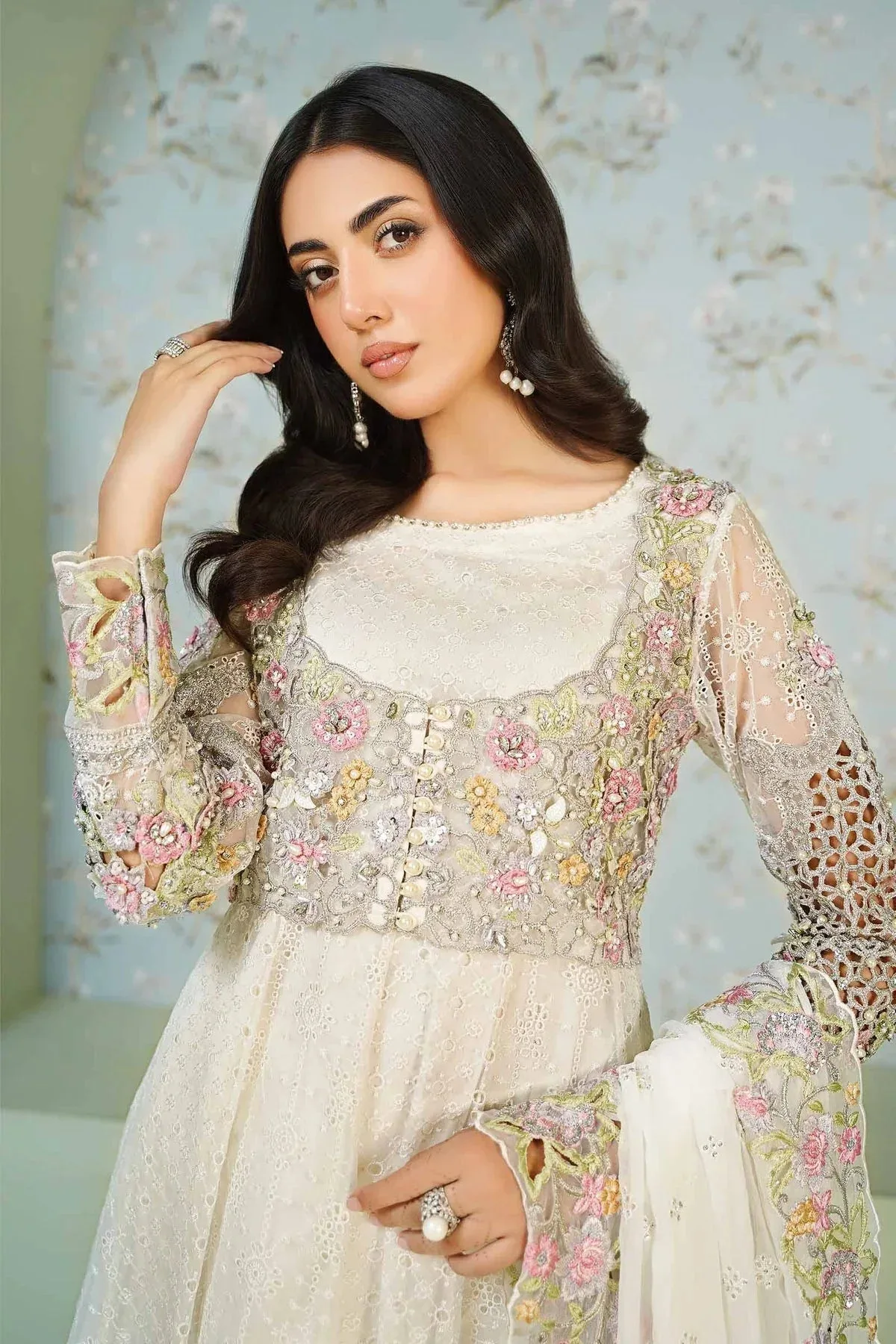 Maria B Formal Wears White Organza – view 3 – Poshaq