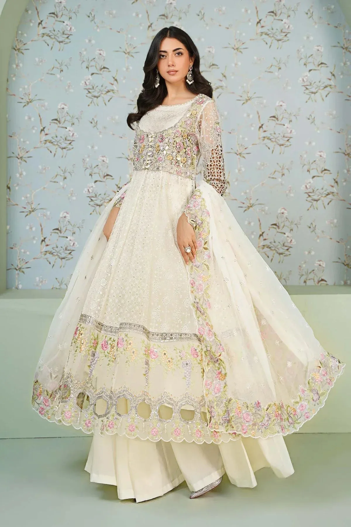 Maria B Formal Wears White Organza – view 5 – Poshaq