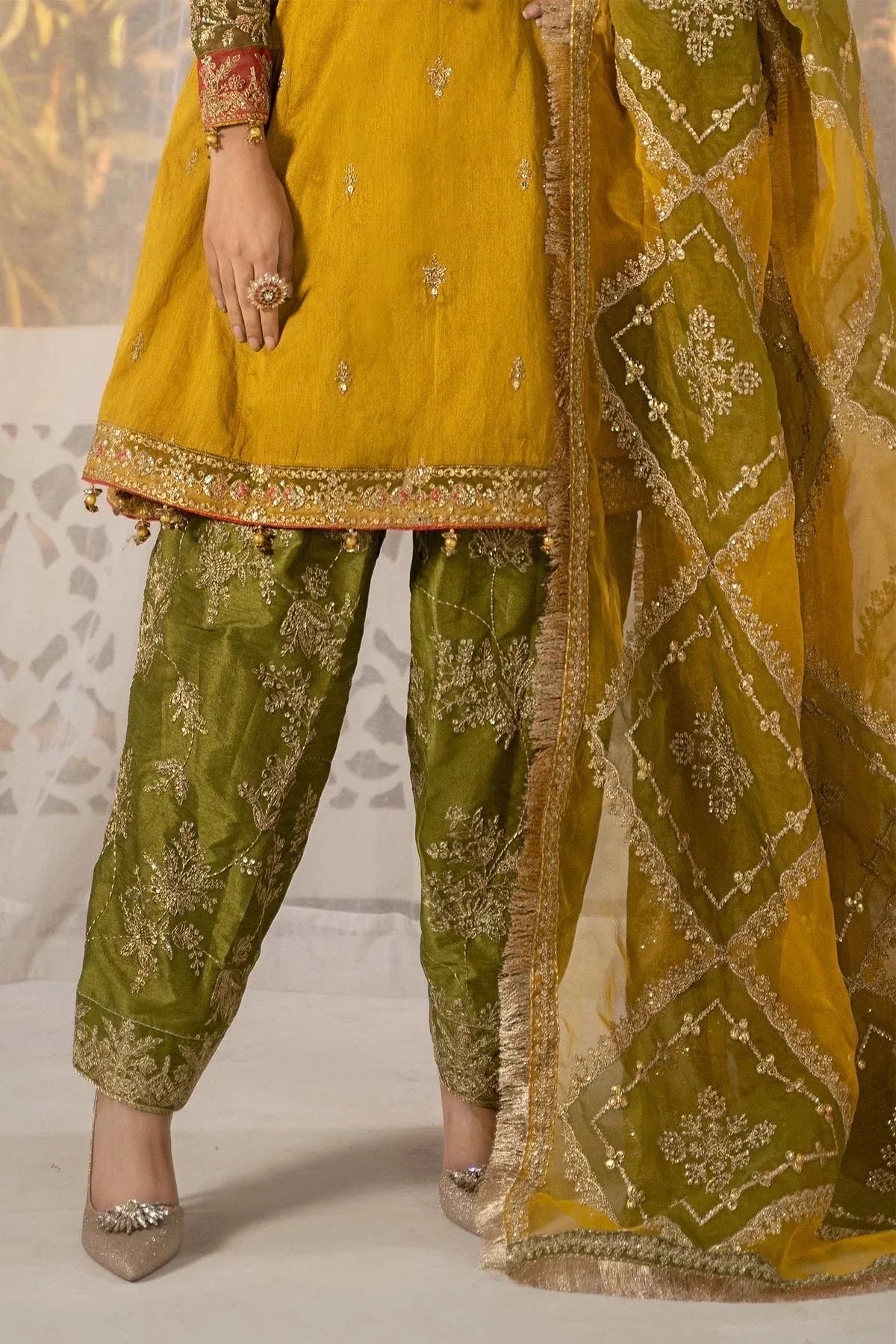 Maria B Formal Wears Green Raw Silk – view 4 – Poshaq