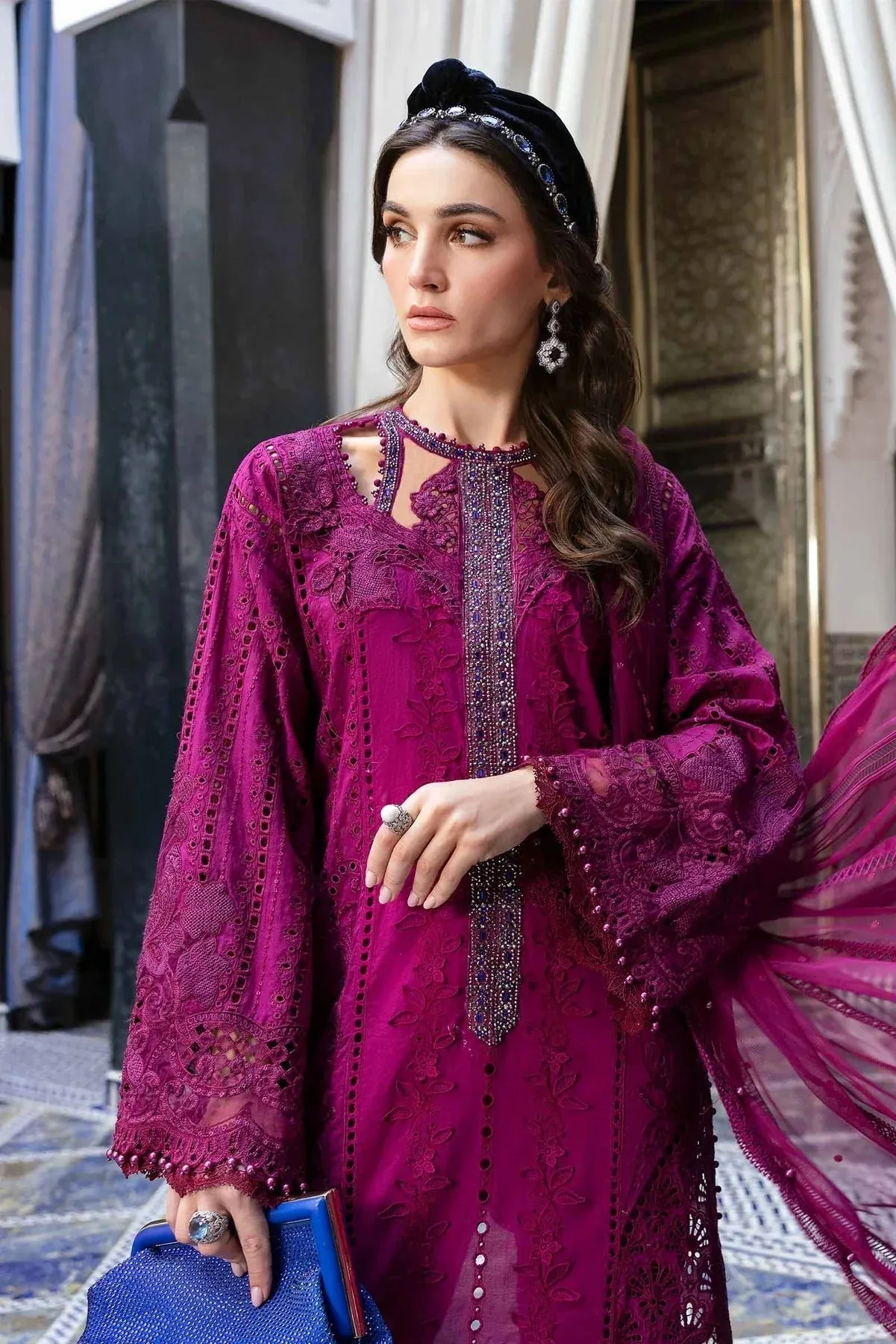 Maria B Luxury Lawn 25 Magenta Organza – view 3 – Poshaq