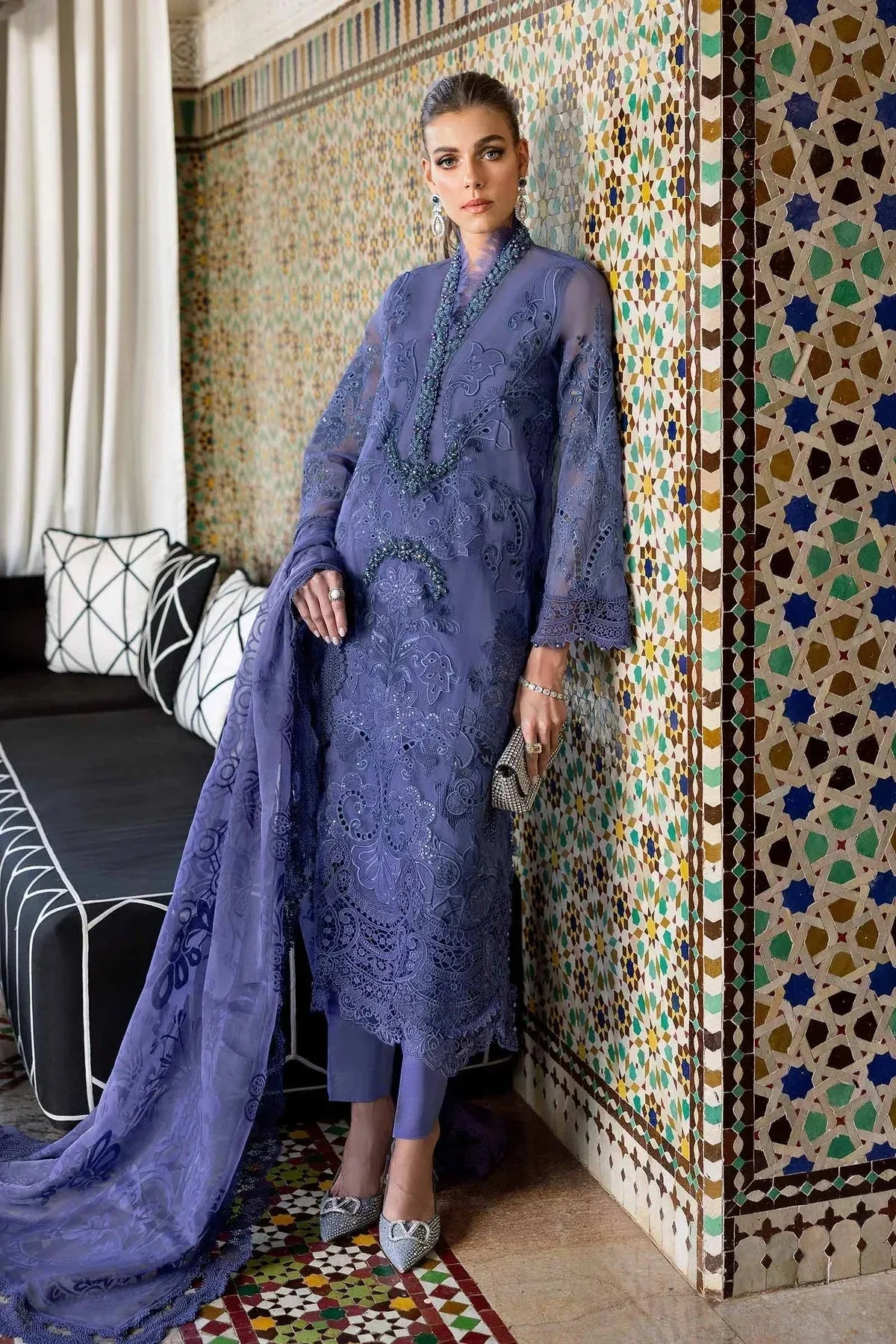 Maria B Luxury Lawn 25 Organza – view 1 – Poshaq