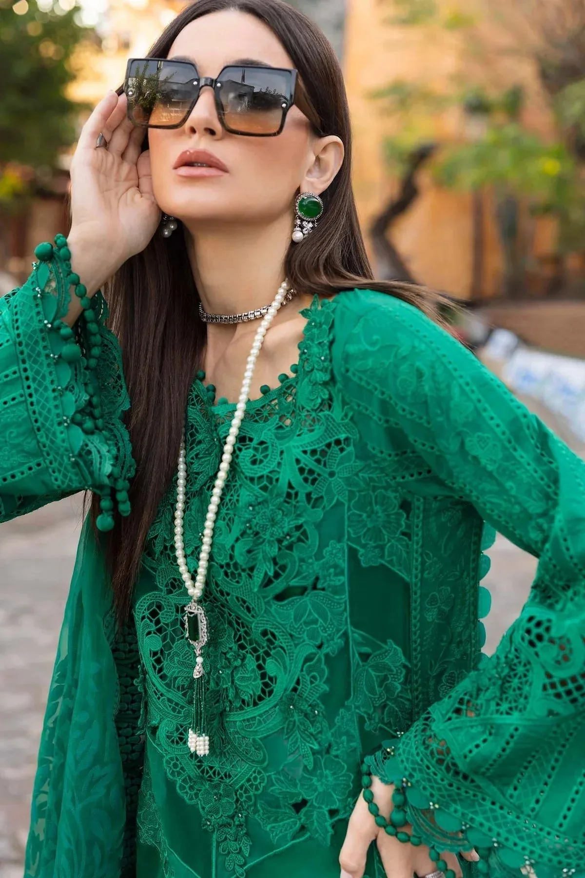 Maria B Luxury Lawn 25 Green Organza – view 3 – Poshaq