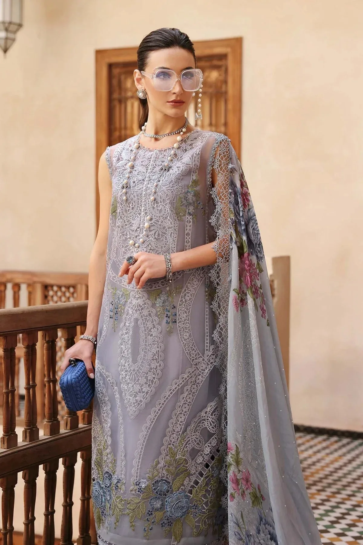 Maria B Luxury Lawn 25 Blue Organza – view 5 – Poshaq