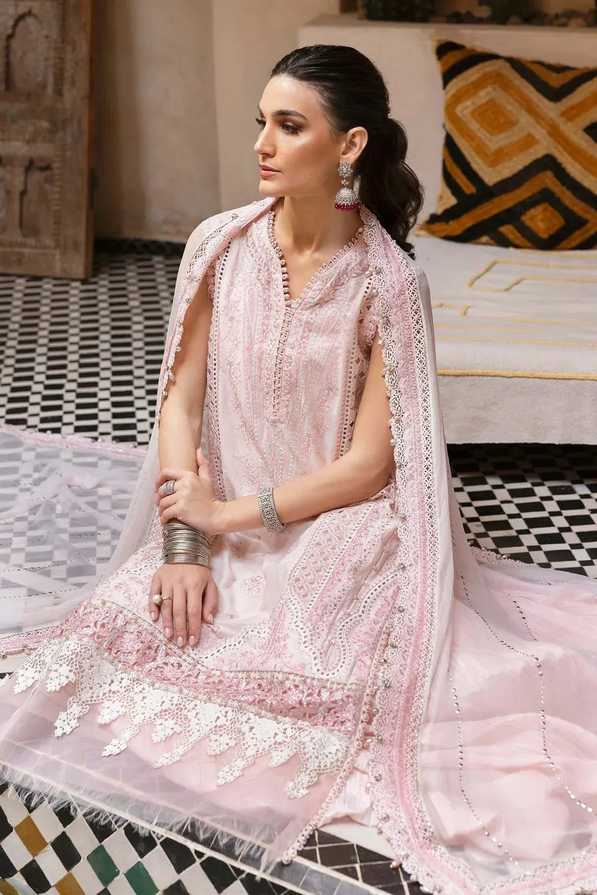 Maria B Luxury Lawn 25 Pink Organza – view 5 – Poshaq