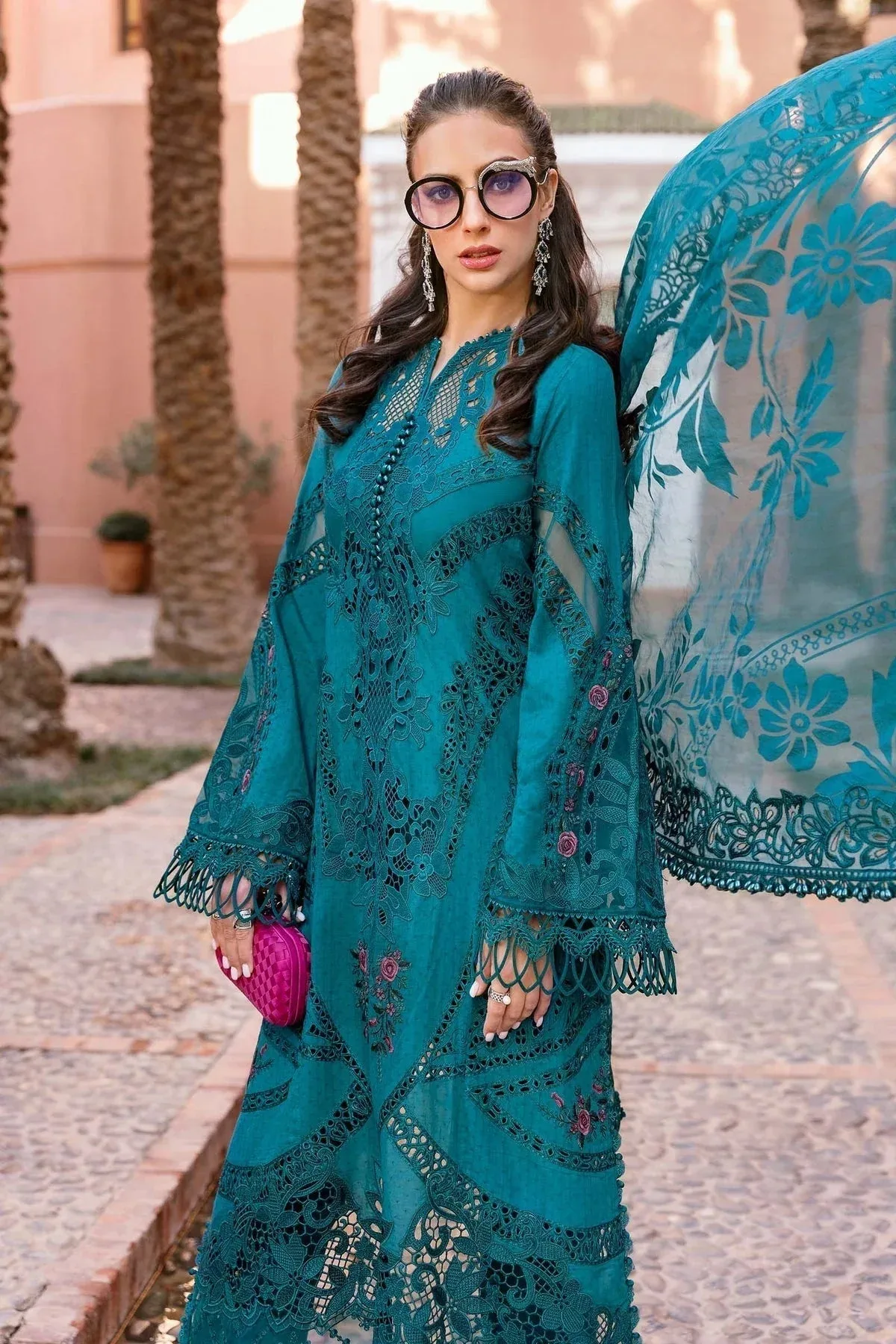 Maria B Luxury Lawn 25 Teal Organza – view 2 – Poshaq