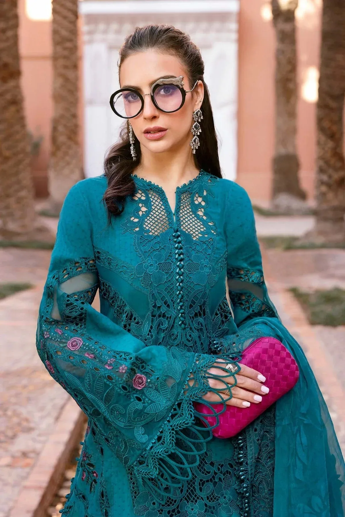 Maria B Luxury Lawn 25 Teal Organza – view 3 – Poshaq