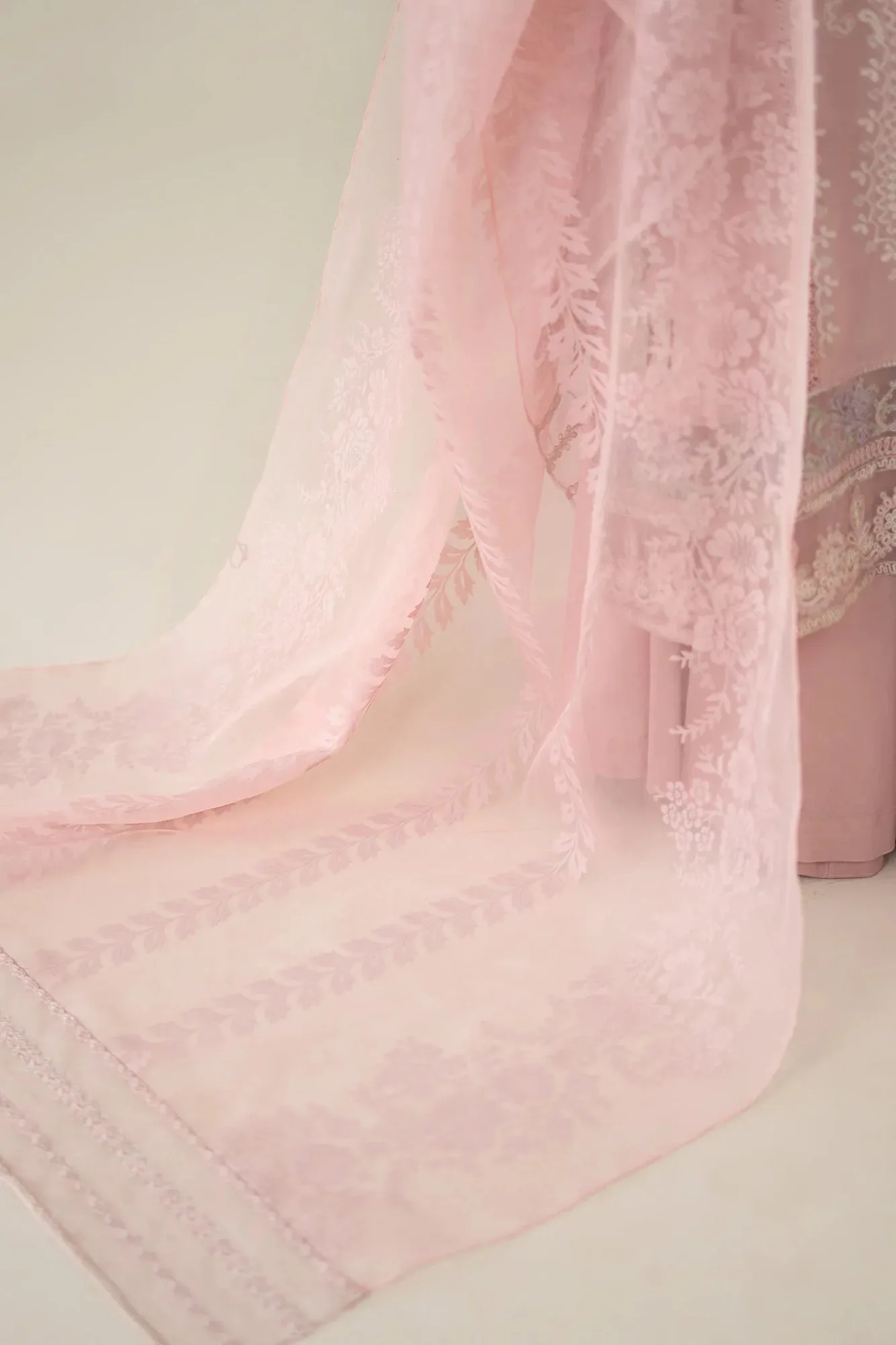 Maria B Luxury Pret 25 Pink Organza – view 4 – Poshaq